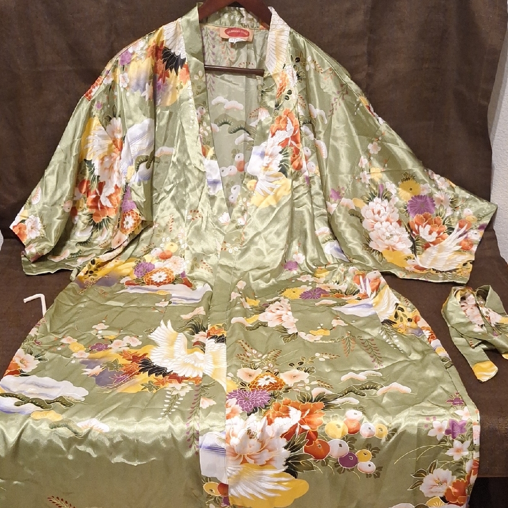 Luxurious Floral Robe in Green